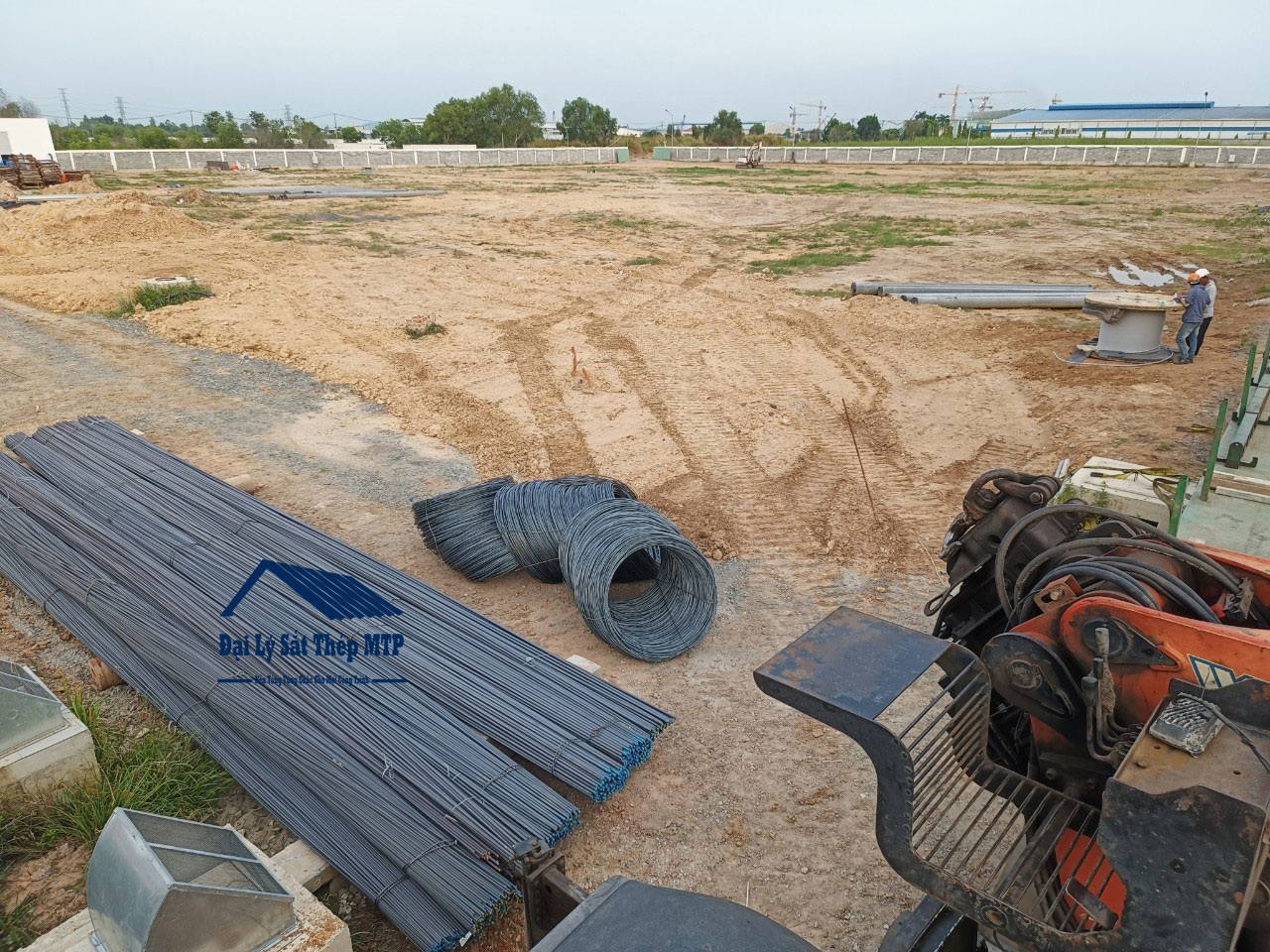 Đại lý Sắt Thép MTP giao 35 tấn sắt thép cho nhà máy dệt nhuộm và may mặc JJL Singapore giai đoạn 2 - Bến Cầu - Tây Ninh.