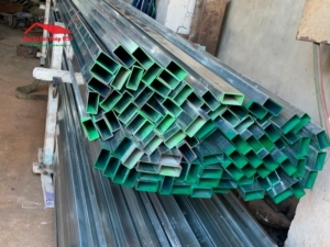 Thép hộp 20x40x1.0mm