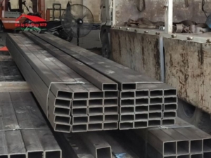 Sắt hộp đen 30x60