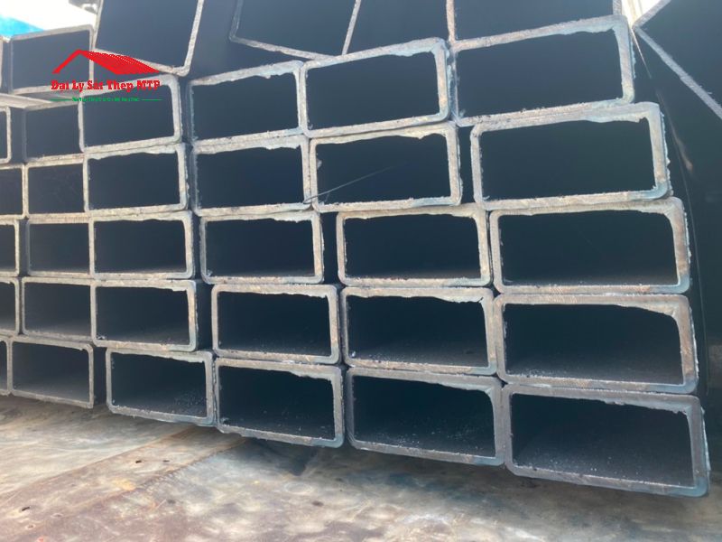 Thép hộp 30x60x2.5ly