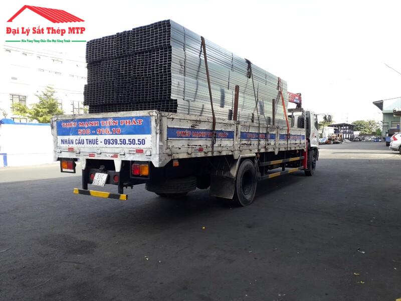 Cung cấp 300 cây thép hộp 25×50 cho dự án nhà phố tại Quận 2, TP.HCM.