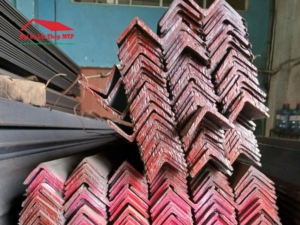 Thép V30x30 có kích thước nhỏ gọn, dễ gia công, kết cấu cứng cáp, chịu lực tốt
