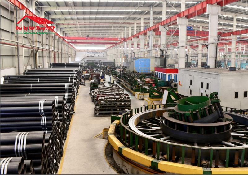 Dây chuyền sản xuất thép ống tại nhà máy Ông Thép 190