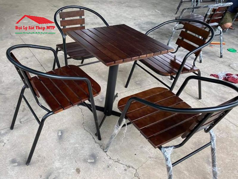 Thép ống đen190 dùng làm chân bàn ghế