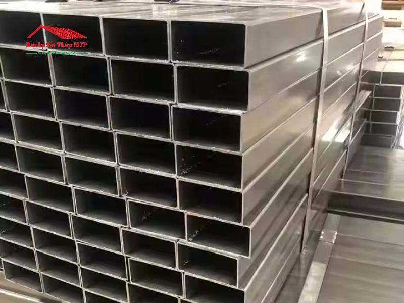 Inox hộp 25x50 loại 304