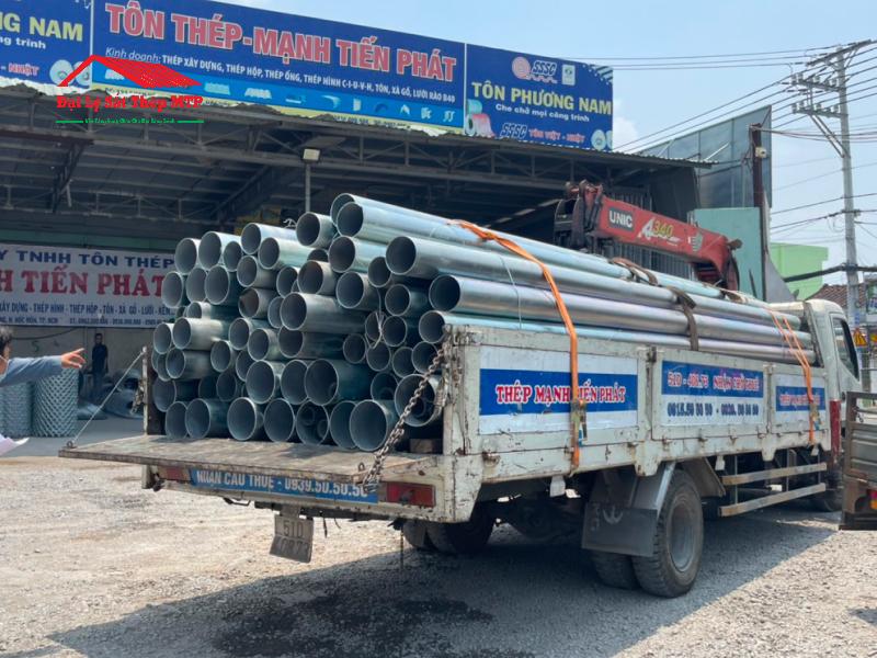 Cung cấp 300 cây thép ống mạ kẽm SeAH làm cột đèn cho hệ thống đường cao tốc Long Thành - Dầu Giây