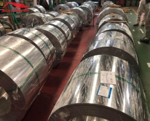 Băng inox có khả năng chống ăn mòn tốt, bề mặt trơn nhẵn thẩm mỹ