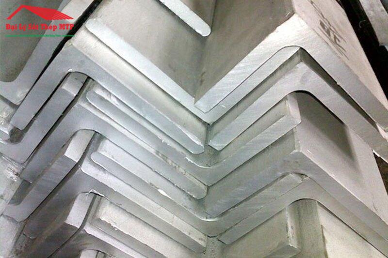 Góc V inox Sơn Hà thường ứng dụng trong trang trí