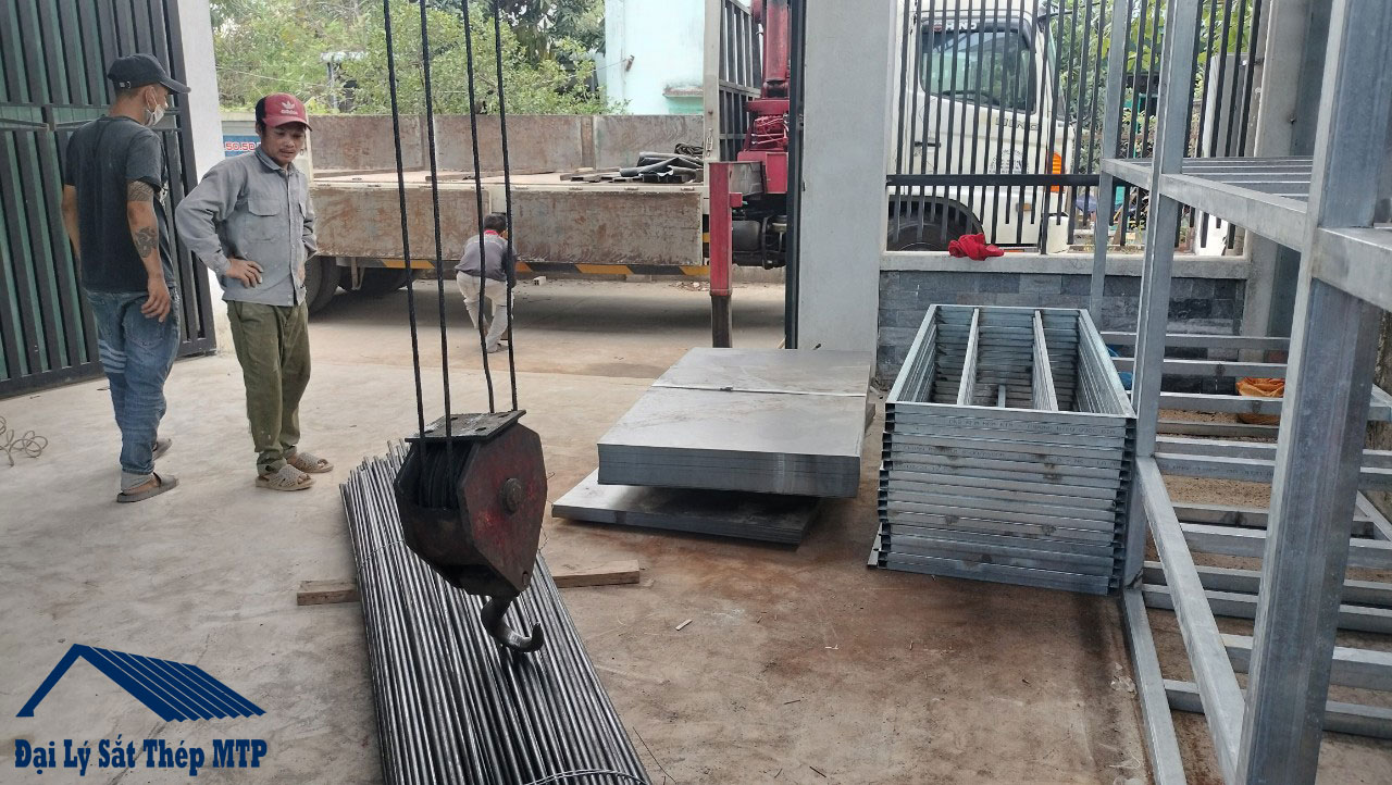 Đại lý Sắt Thép MTP giao 10 Tấn Thép Tấm SPHC cắt thep quy cách về Dự án KCN Long Giang - Tỉnh Tiền Giang