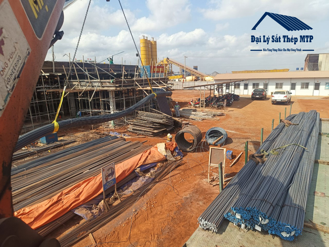 Đại lý Sắt Thép MTP giao 150 tấn thép xây dựng hòa phát về Sân Bay Long Thành - Tỉnh Đồng Nai