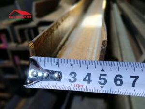 Thép U50 là thép có mặt cắt hình chữ U, chiều cao bụng 50mm