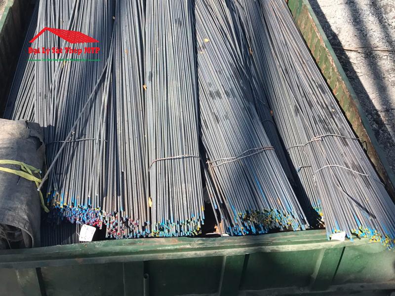 Thép phi 12 là thép tròn đặc, đường kính 12mm, dạng thanh dài