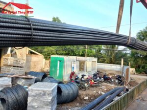 Nhà máy Sắt Thép MTP vận chuyển thép thanh vằn phi 18 tới tận công trình