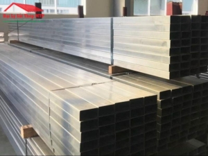 Giá thép hộp Nguyễn Tín đúng chuẩn thực tế, cập nhật liên tục theo thị trường