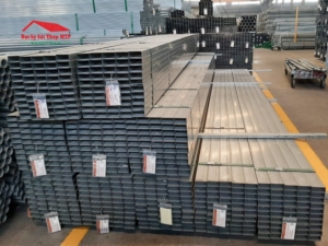 Thép hộp Hoa Sen sản xuất trên dây chuyền công nghệ hiện đại, chống rỉ sét tốt, độ bền cao, giá cả hợp lý