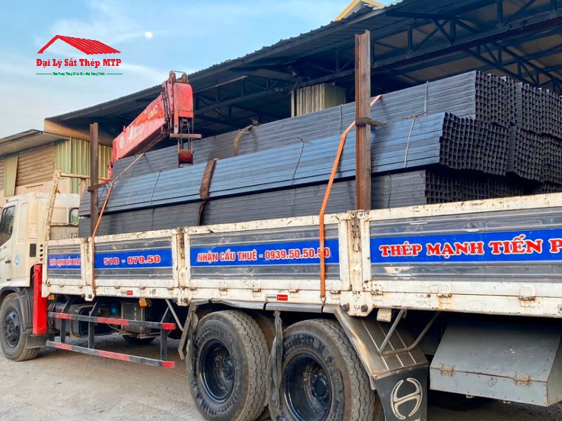 Cung cấp 300 cây thép hộp mạ kẽm Phương Nam cho dự án xây dựng nhà xưởng tại Quận 5, TP.HCM