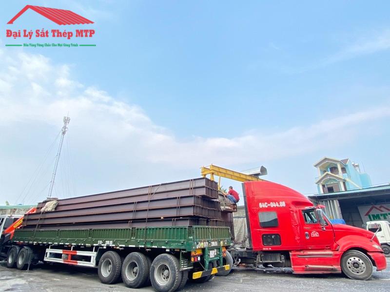 Giao 2 tấn thép hình I400 cho cầu vượt nội đô TP.HCM.
