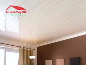 Mẫu trần tôn 3 lớp PU màu trắng sữa có sóng