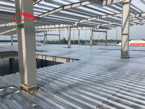 Tôn sàn deck được sử dụng đổ sàn bê tông trung tâm thương mại