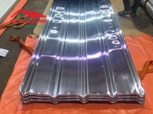 Tôn nhôm có trọng lượng nhẹ, chống ăn mòn tốt, dẫn nhiệt thấp