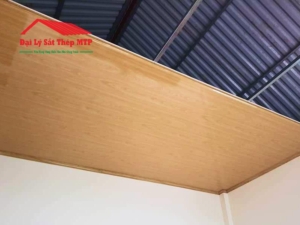 Trần tôn 3 lớp cách nhiệt, cách âm tốt, trọng lượng nhẹ, dễ thi công