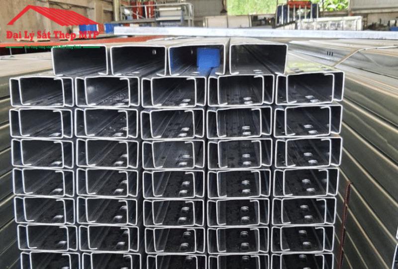 X&agrave; gồ th&eacute;p chữ C