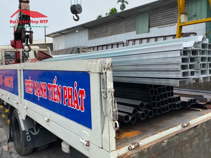 Sắt Thép MTP giao inox U80 nhanh chóng đến công trình, chất lượng đảm bảo