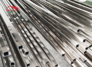 Inox hộp 10x10 loại 304