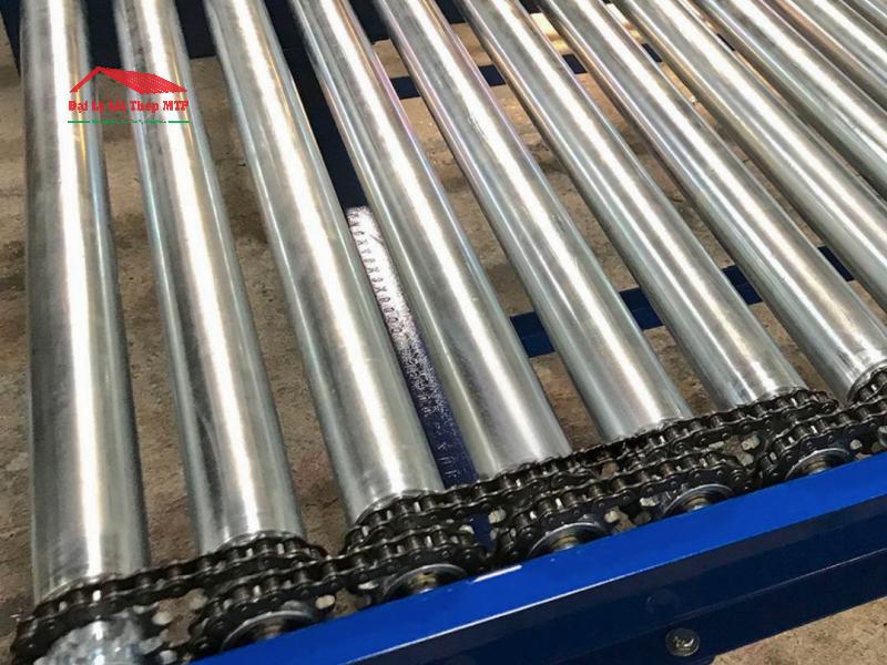 Con lăn băng chuyền sản xuất từ láp inox D75