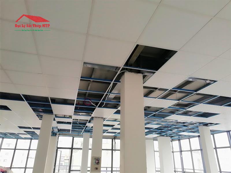 Tấm xi măng cemboard X2 dùng đóng trần chìm