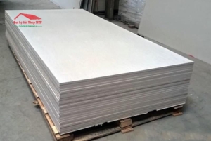 Tấm cemboard 6mm có độ bền cao gấp 8 lần so với vật liệu truyền thống, chống ẩm móc, chống cháy tốt
