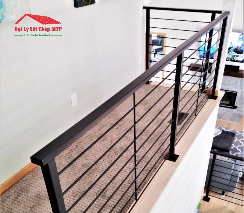 Làm tay vịn lan can trong nhà có thể chọn thép hộp 20x40 dày 1.8mm
