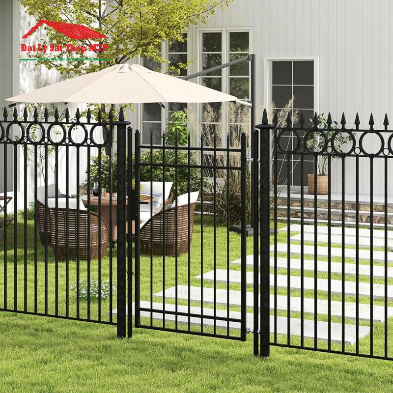 Mẫu thép hộp làm cửa kết hợp hàng rào nhà ở
