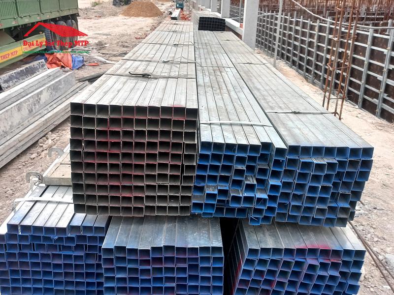 Sắt hộp vuông làm mái tôn