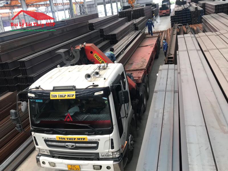 Sắt Thép MTP có kho hàng lớn, cung ứng thép I400 chính hãng, nhanh chóng cho mọi công trình