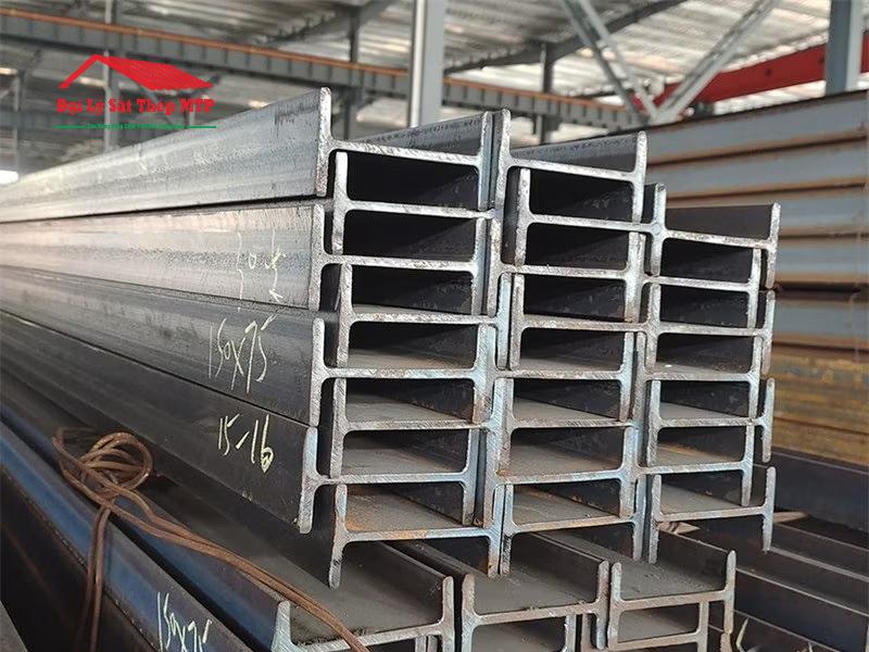 Sắt H148 đen có bề mặt màu xanh đen