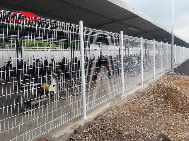 Ứng dụng thép ống phi 60 làm trụ hàng rào